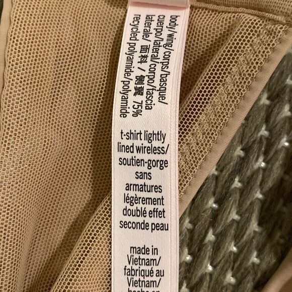 Victoria’s Secret bra size 32DD - Picture 9 of 9